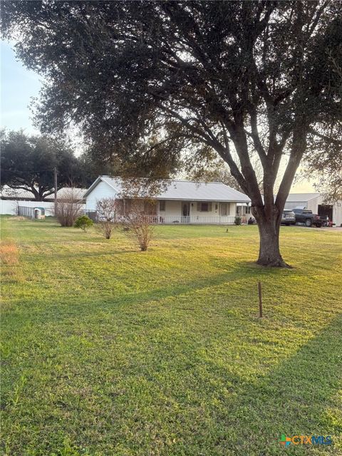Photo of 676 County Road 002, Hallettsville, TX 77964 (MLS # 605891)