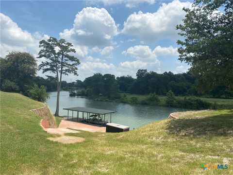 591 & 585 Vista Del Rio New Braunfels TX 78130
