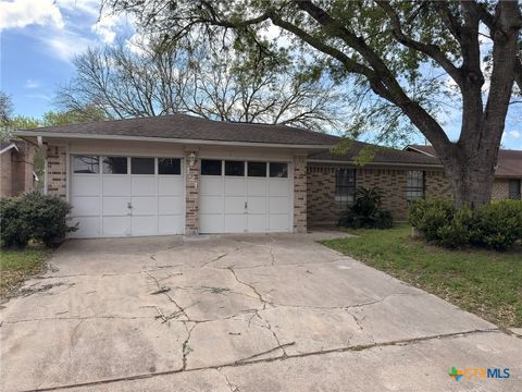 Photo of 121 Byron Lane, Victoria, TX 77901 (MLS # 608026)