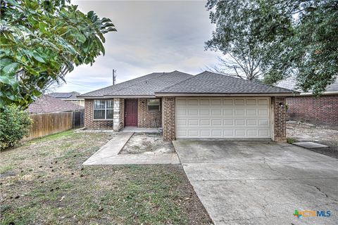 Photo of 1319 N 12th Street, Temple, TX 76501 (MLS # 600829)