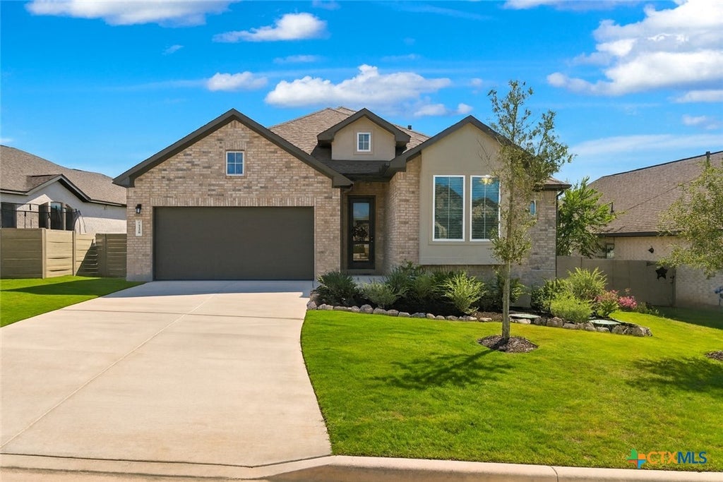 Photo of 339 Sugarcane, New Braunfels, TX 78132 (MLS # 621535)