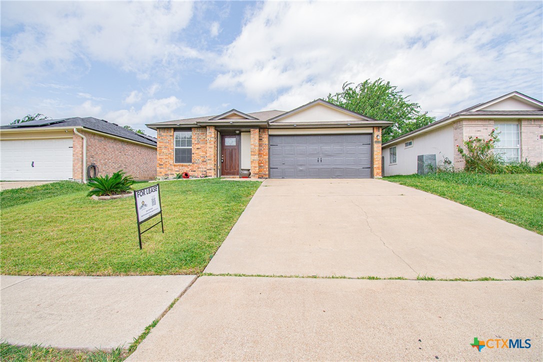 Photo 1 of 18 — 1213 Fox Creek Drive, Killeen, TX 76543