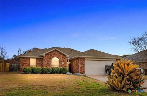 512 Mockingbird Lane Lockhart TX 78644