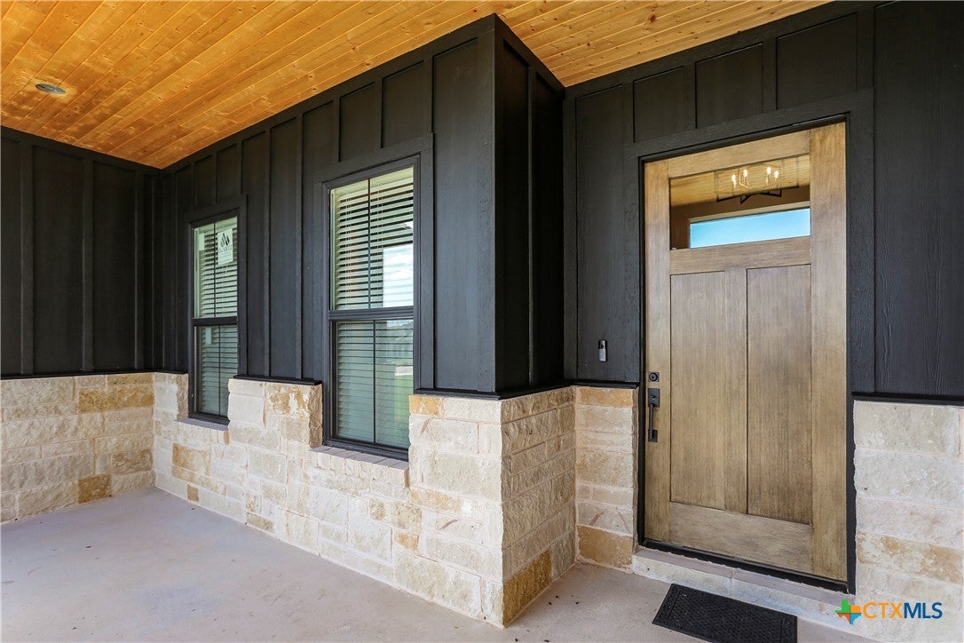 15024 Armstrong Estates
