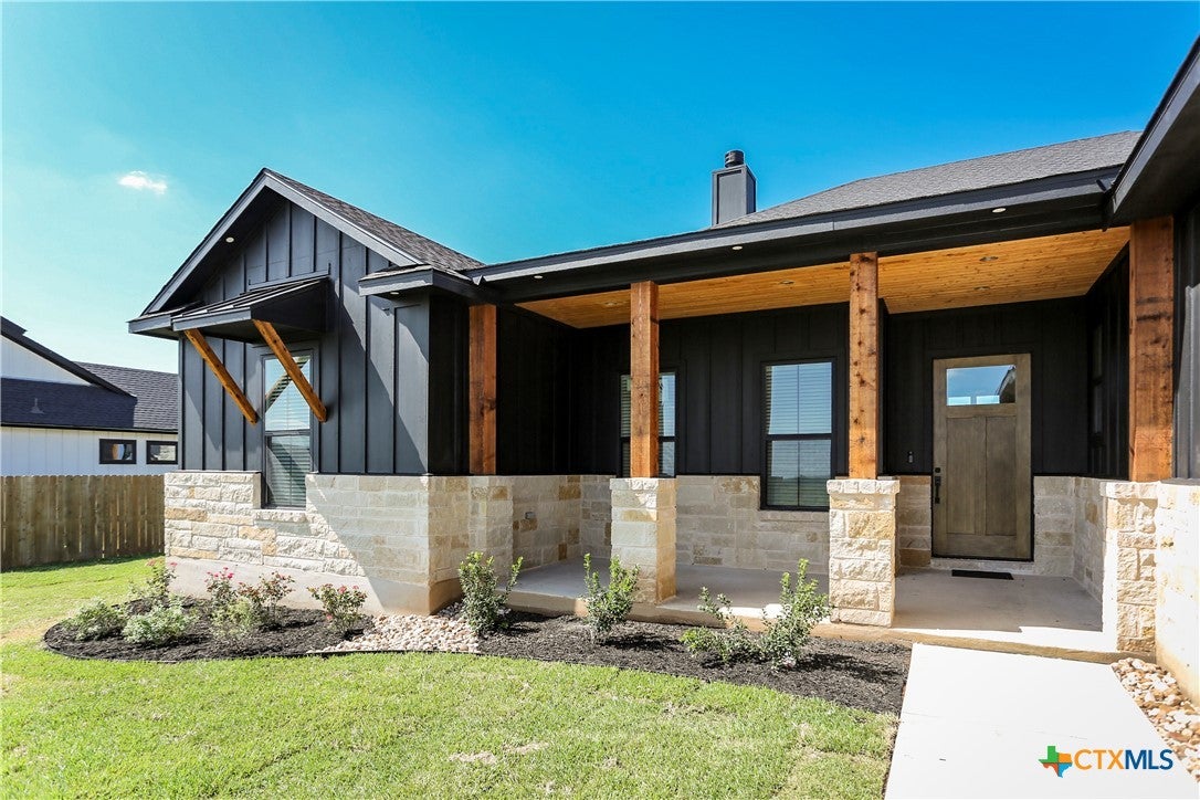 15024 Armstrong Estates