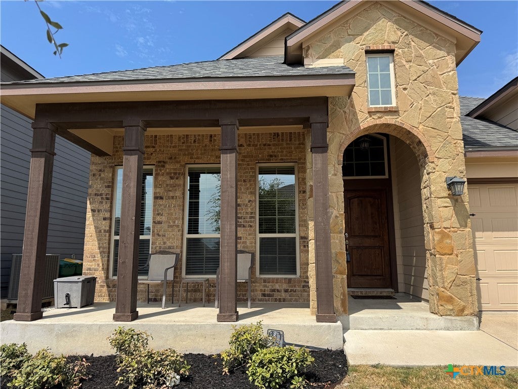 5067 Dickinson Loop