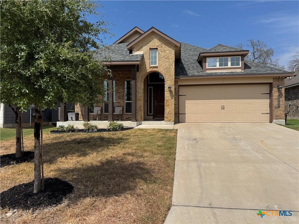 5067 Dickinson Loop