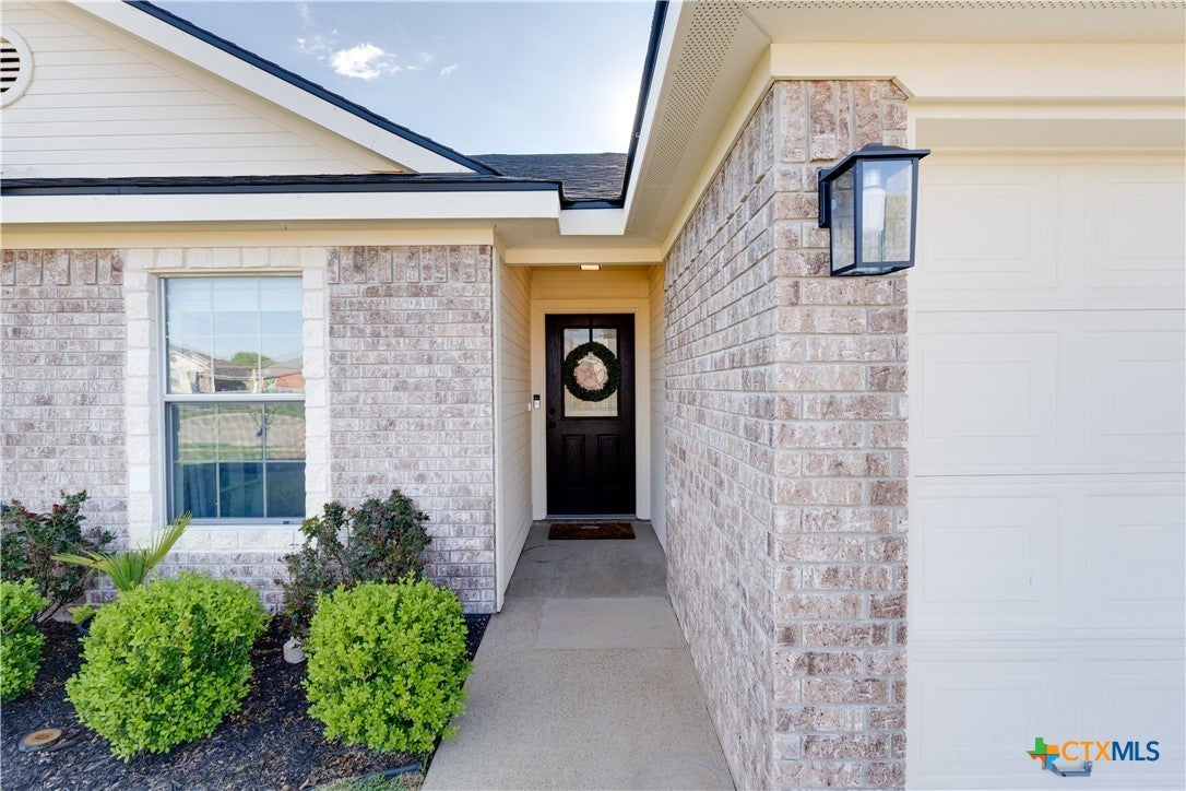 2805 Lindsey Drive