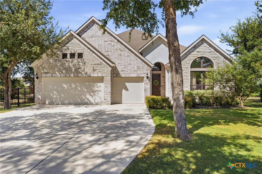 Photo of 1216 Scenic Oaks Dr DR, Georgetown, TX 78628 (MLS # 622546)