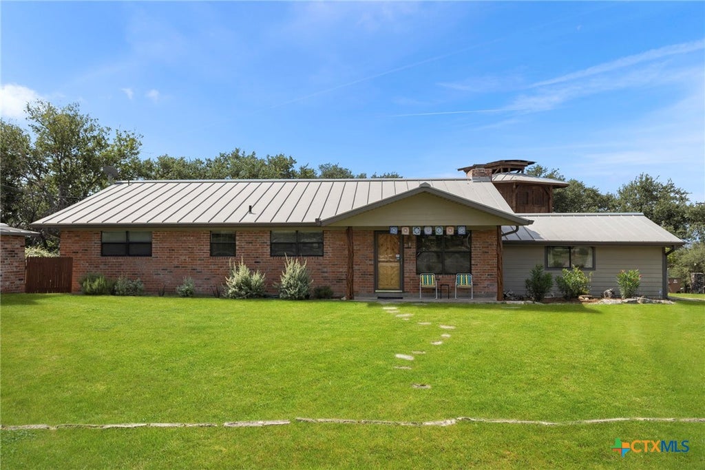 Photo of 1746 Cattail, Canyon Lake, TX 78133 (MLS # 621213)