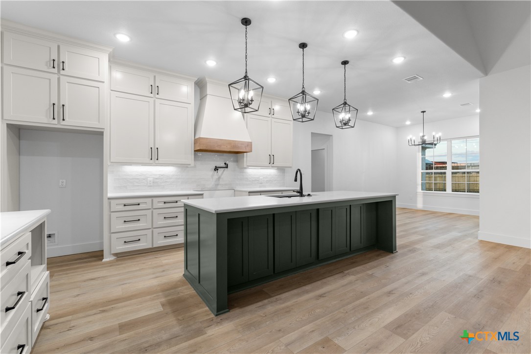 7917 Rock Crest Drive