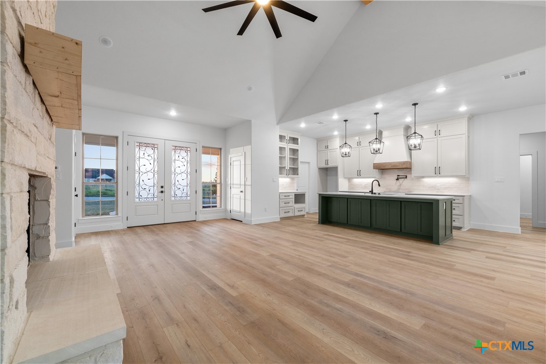 7917 Rock Crest Drive