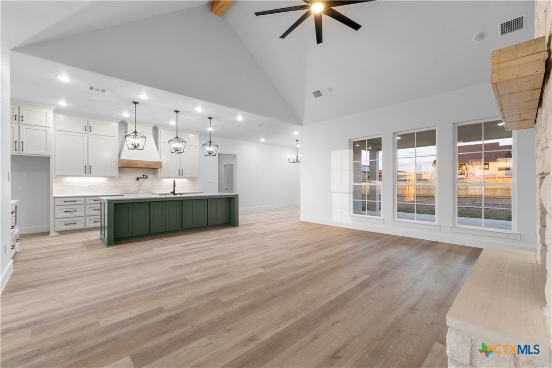 7917 Rock Crest Drive