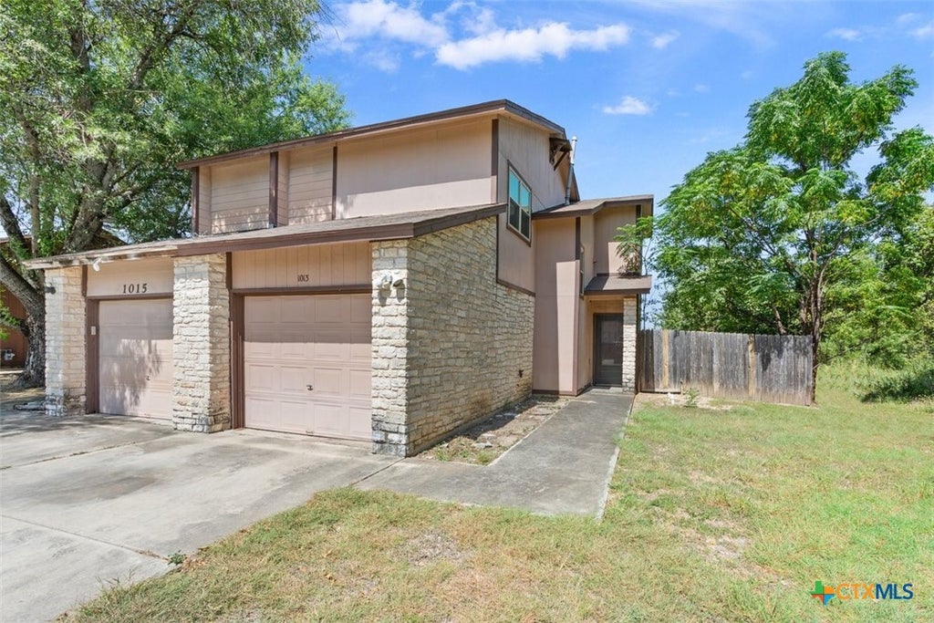 Photo of 1013 Royal Vista Drive, Killeen, TX 76549 (MLS # 628145)