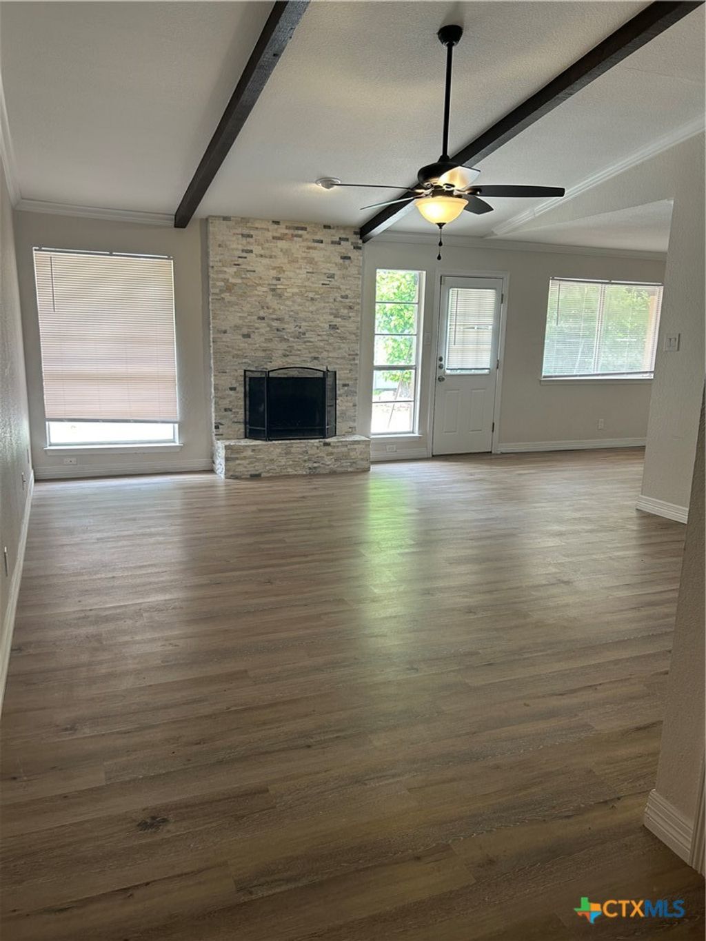 Photo of 1108 Edgefield Street, Killeen, TX 76549 (MLS # 610696)