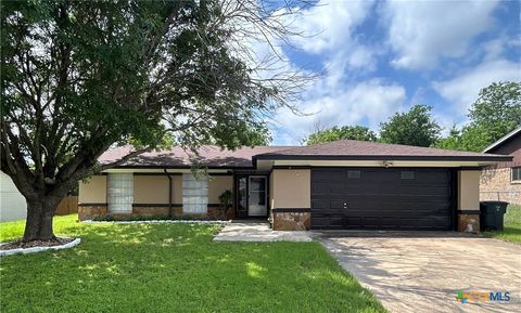 Photo of 1108 Edgefield Street, Killeen, TX 76549 (MLS # 610696)