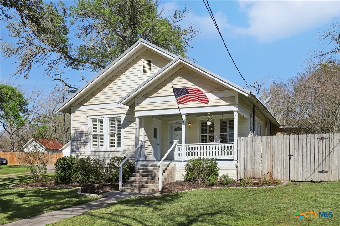108 Kroschel Street