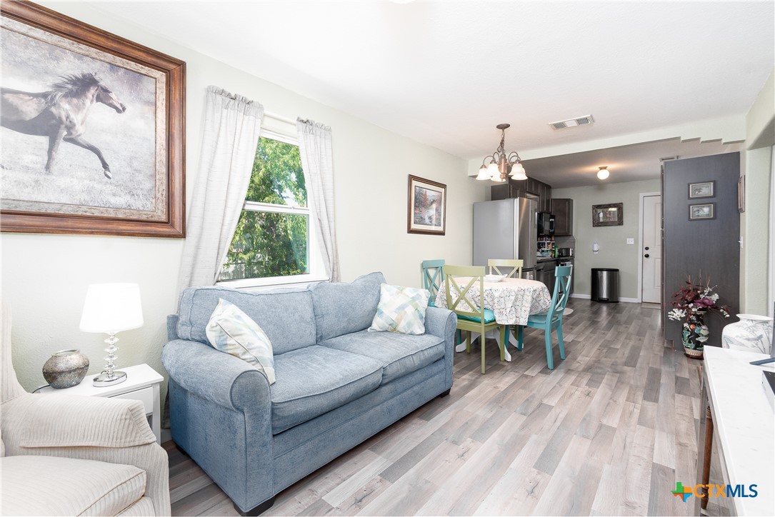 1109 Atkinson Avenue