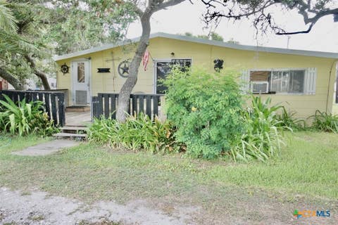 Photo of 706 W Jefferson Avenue, Port OConnor, TX 77982 (MLS # 620811)
