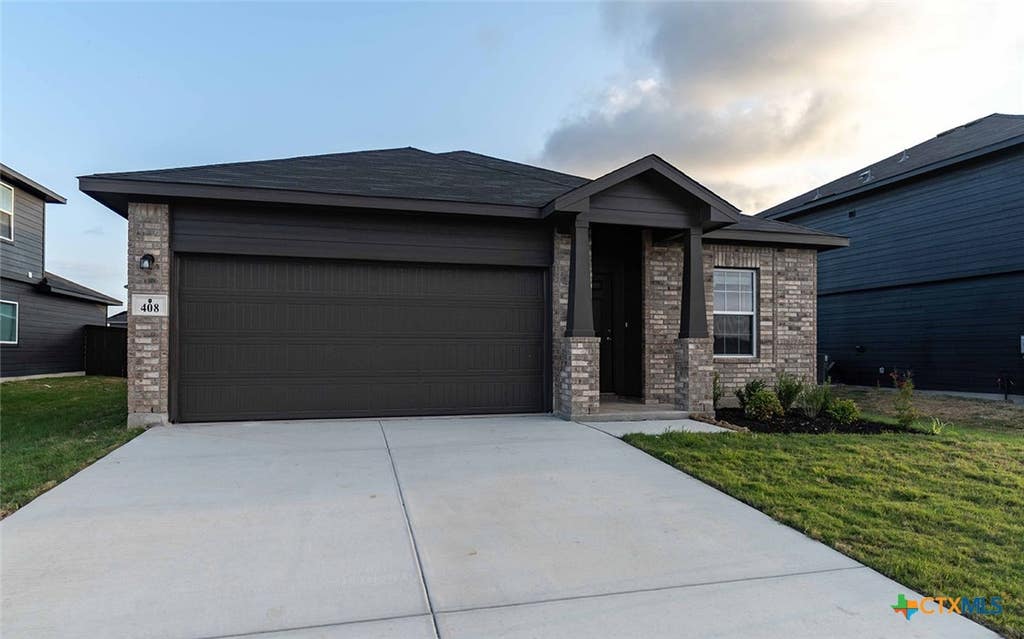 Photo of 408 Jills Path, Seguin, TX 78155 (MLS # 592213)
