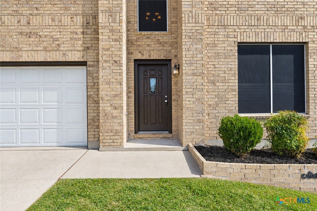 Photo of 6302 Bridgewood Drive, Killeen, TX 76549 (MLS # 628041)
