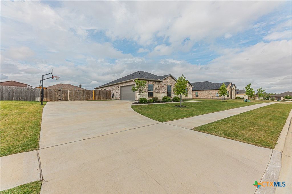 Photo of 2517 Meadow Lark Drive, Killeen, TX 76542 (MLS # 610320)