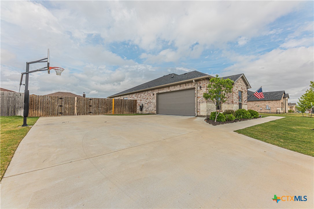 2517 Meadow Lark Drive