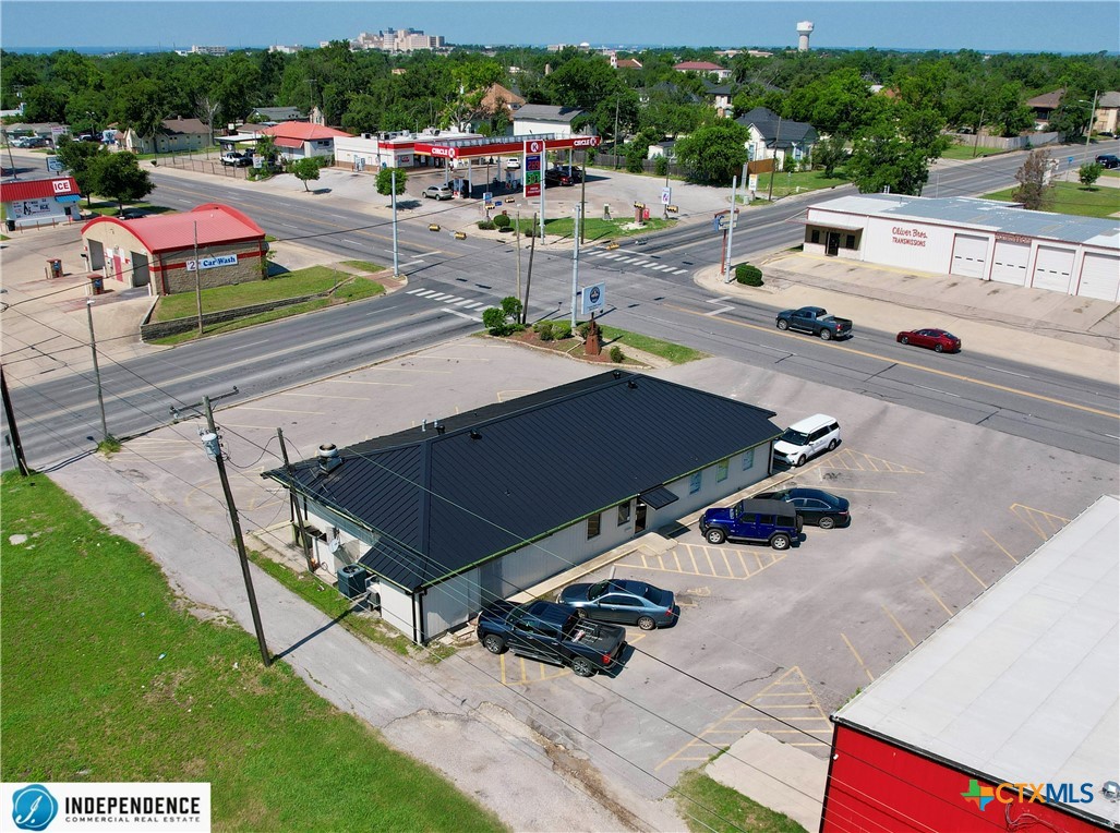 711 S 1st Street