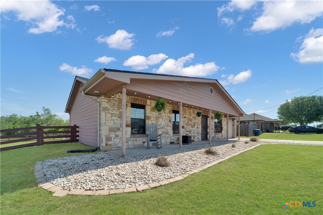 157 Dandelion Trail
