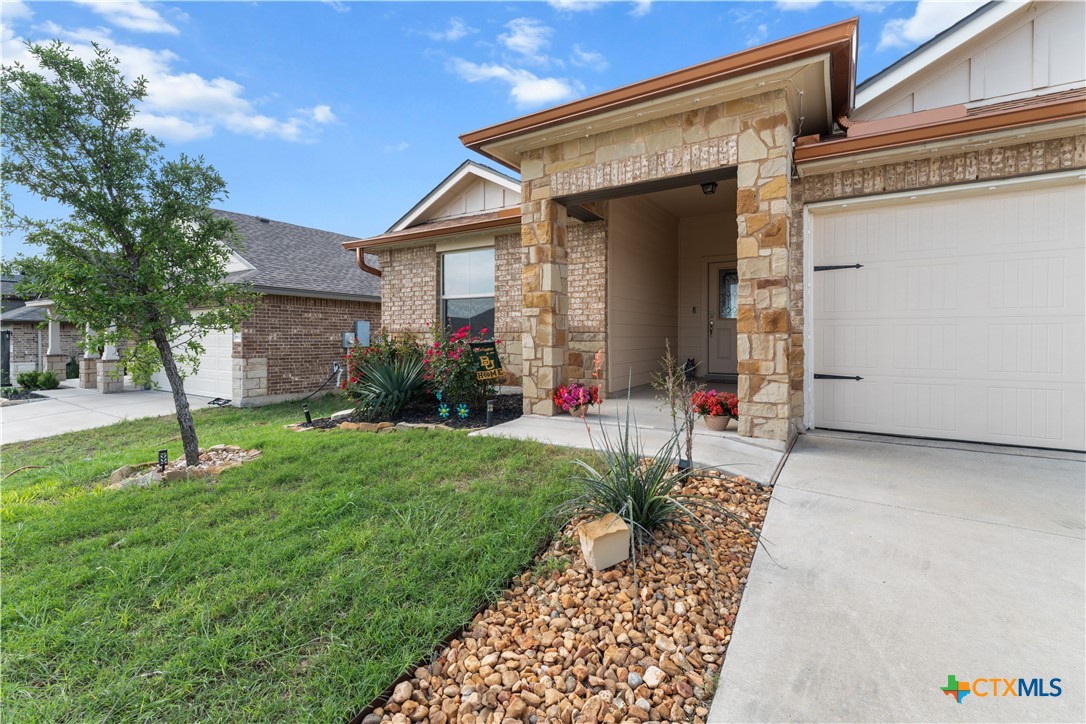 8903 Sky Crest Drive