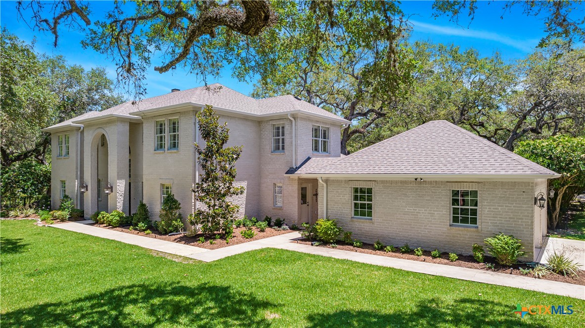 313 Treasure Oaks Road