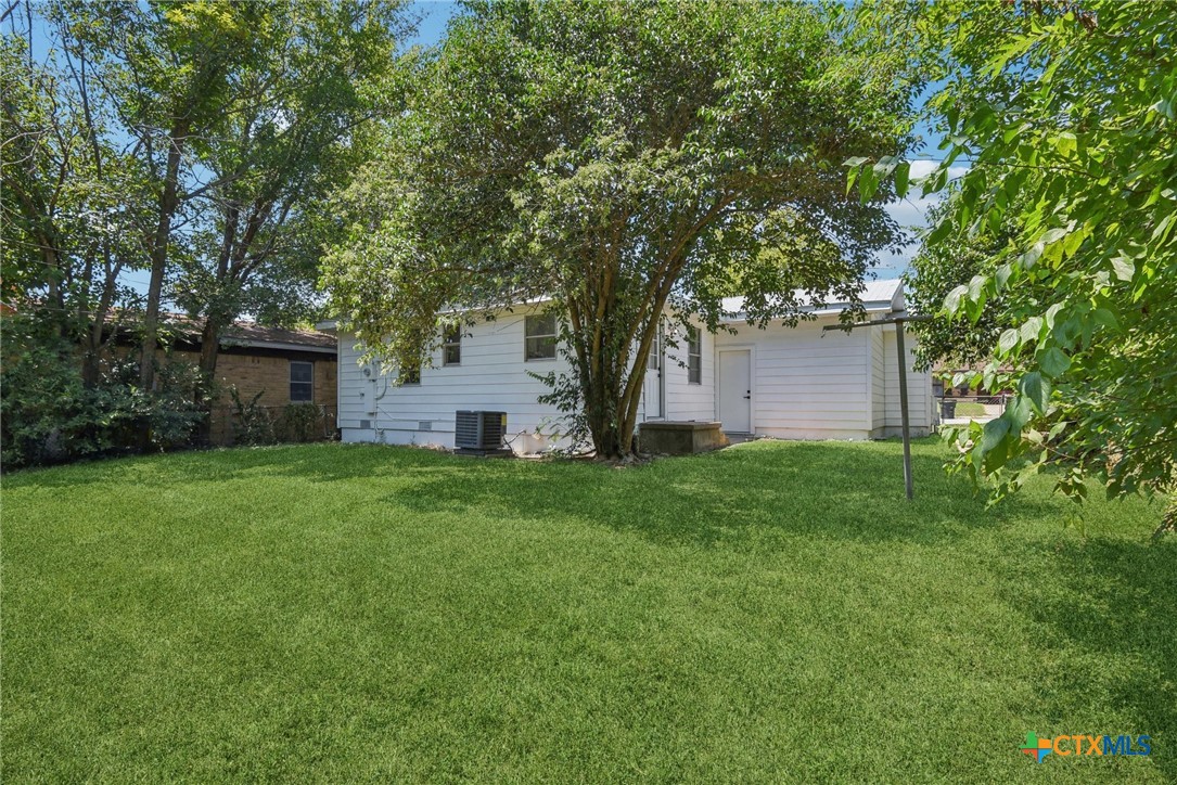 Photo 16 of 17 of 1202 S 2nd Street house