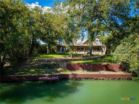 302 Guadalupe River Drive Seguin TX 78155