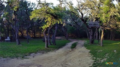 A home in Kempner