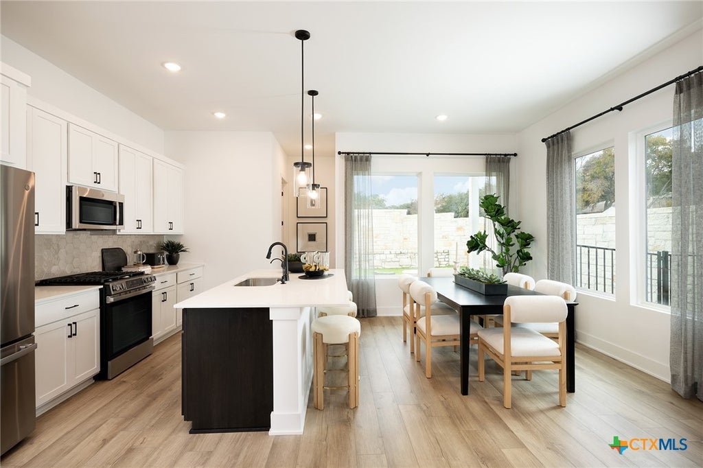 Photo of 8022 Bird Song Circle, Austin, TX 78745 (MLS # 625914)