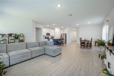Photo of 209 Wolf Crest Boulevard, Seguin, TX 78155 (MLS # 595190)