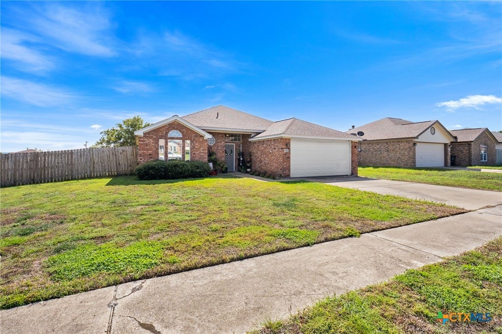 Photo of 5606 Durango Drive, Killeen, TX 76542 (MLS # 628153)