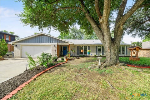 Photo of 2105 Forest Trail, Temple, TX 76502 (MLS # 623095)