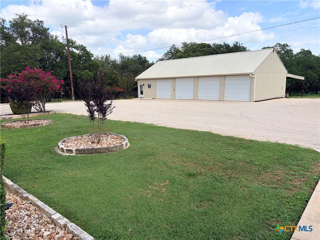 501 Lovejoy Lane