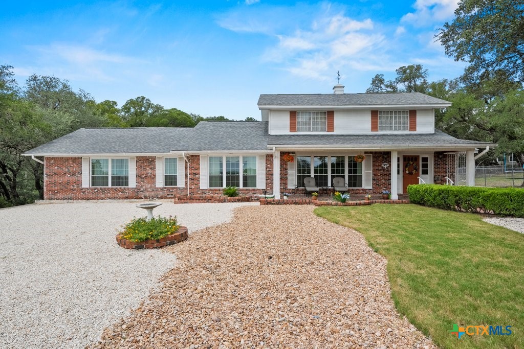 699 Floral Avenue