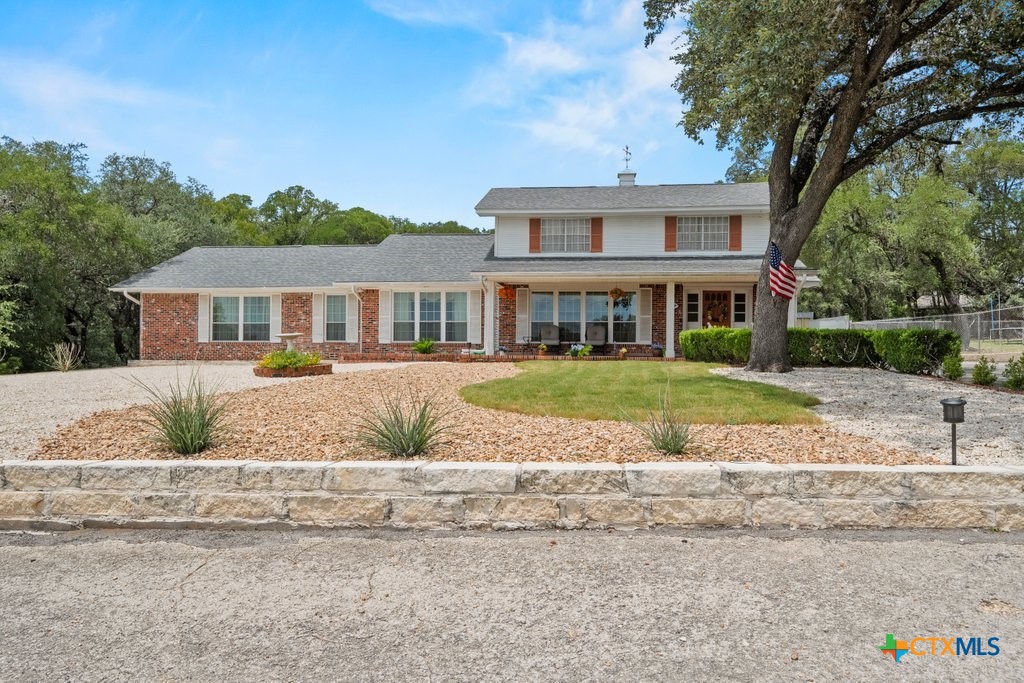699 Floral Avenue