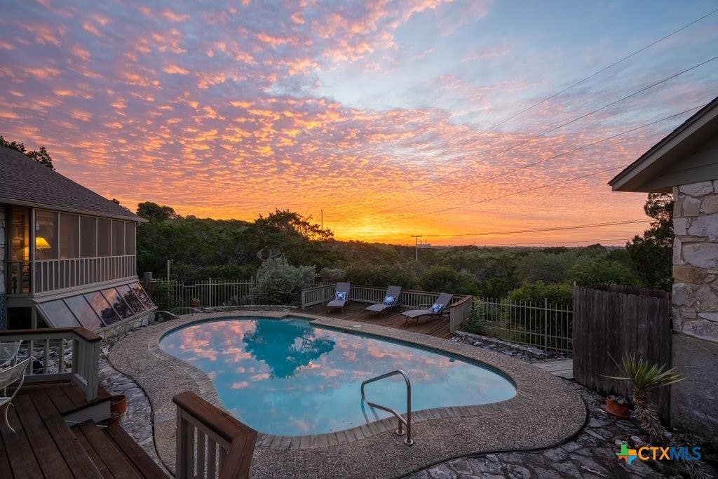 Photo of 1 Wildwood Trail, New Braunfels, TX 78130 (MLS # 612902)
