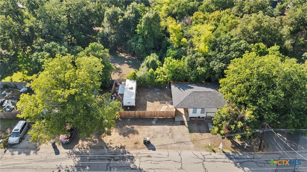 Photo of 112 Linda Drive, San Marcos, TX 78666 (MLS # 608863)