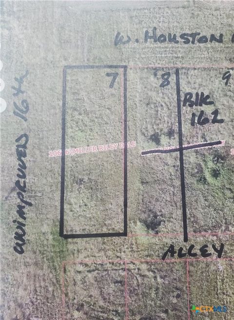 1511 W HOUSTON Avenue Seadrift TX 77983