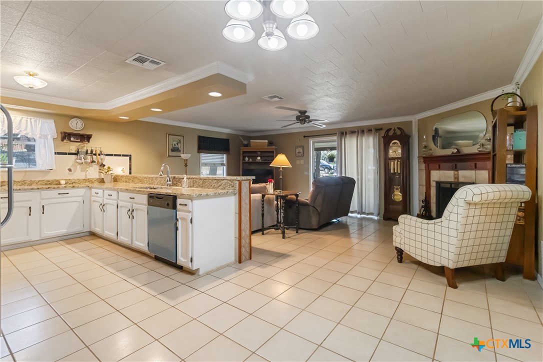 1588 Westview Court Drive