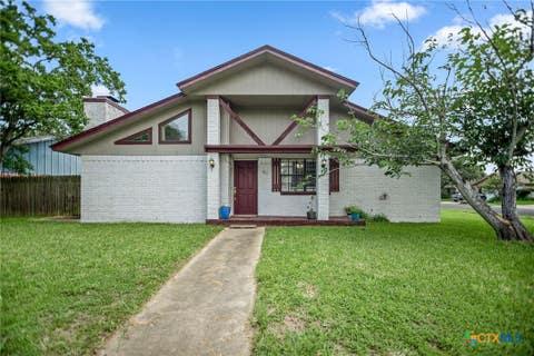 Photo of 102 Sagemont Avenue, Victoria, TX 77904 (MLS # 617461)