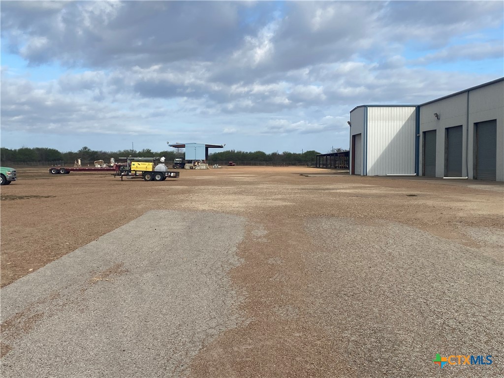 4906 Houston Highway