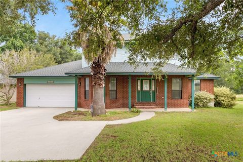 Photo of 16567 Fm 725, Seguin, TX 78155 (MLS # 616055)