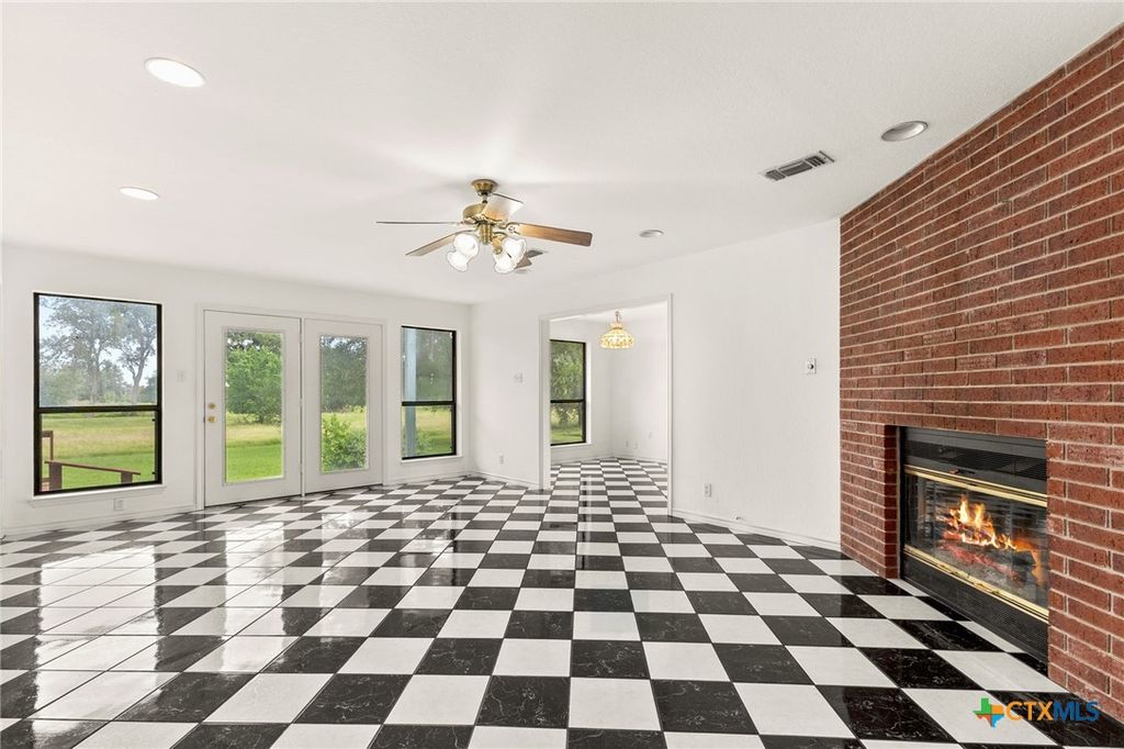 Photo of 16567 Fm 725, Seguin, TX 78155 (MLS # 616055)