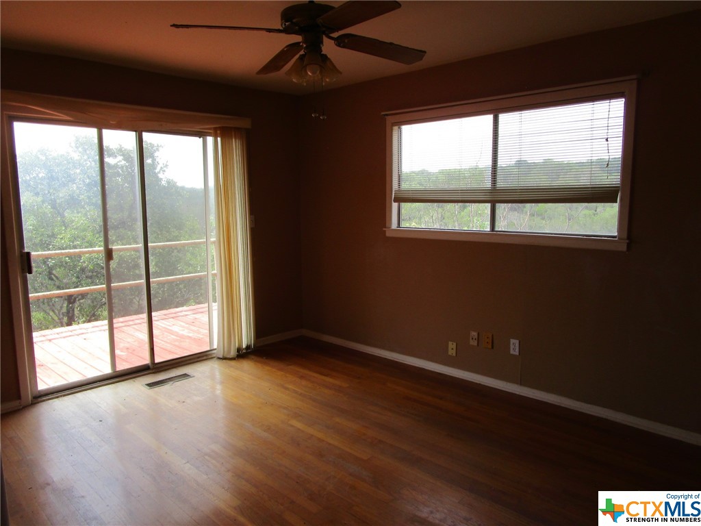 New Braunfels, Texas 78130, United States, 3 Bedrooms Bedrooms, ,2 BathroomsBathrooms,Residential,Pending,73118